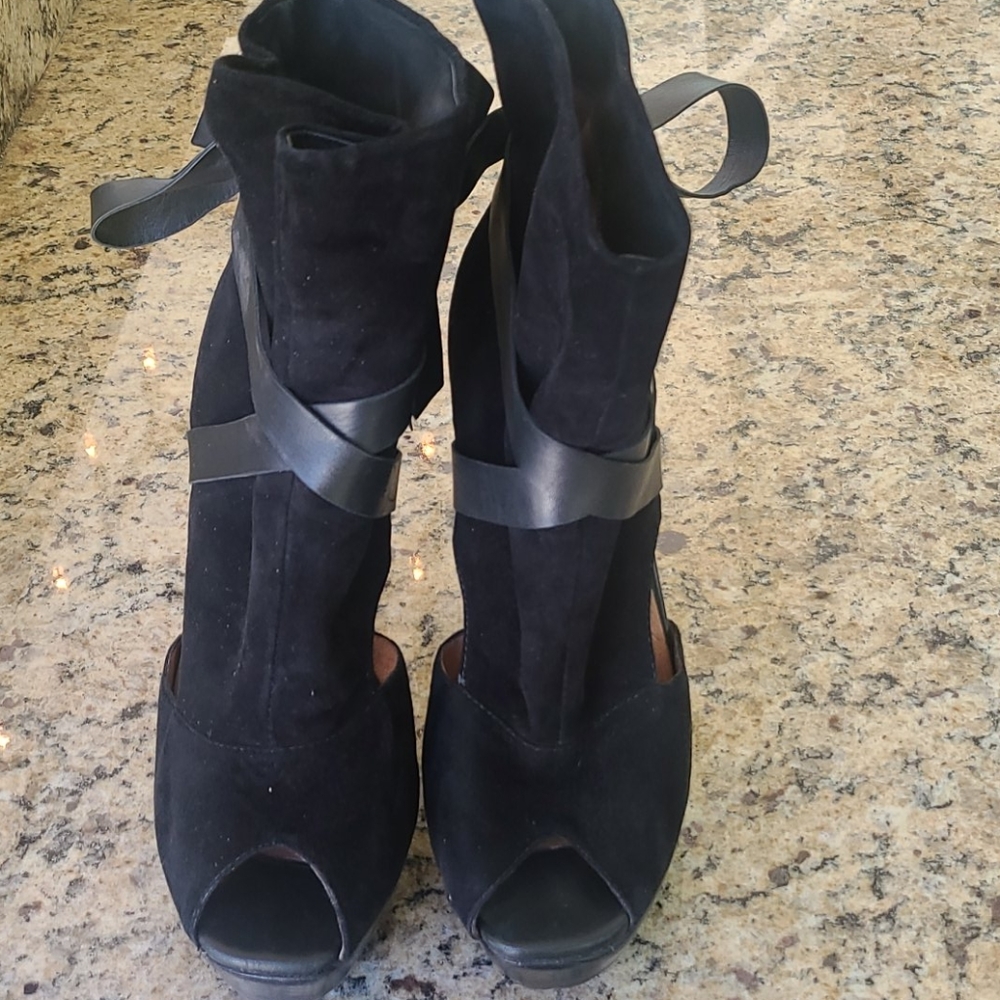 EUC Gorgeous Corso Como shoes
